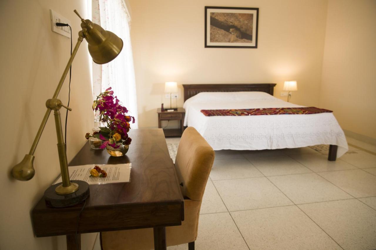 Amritara Jawai Sagar Hotel Pali  Bagian luar foto