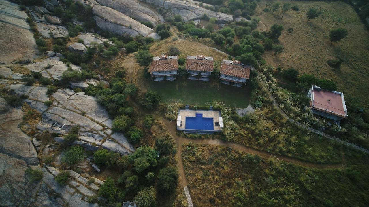 Amritara Jawai Sagar Hotel Pali  Bagian luar foto